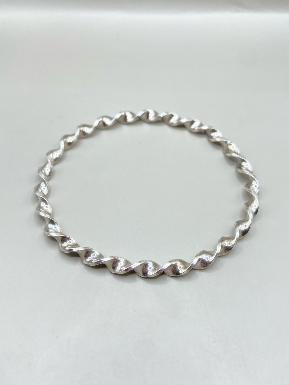 Silver Ribbon Twist Bangle Bracelet